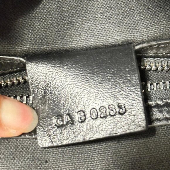 Givenchy Medium Voyou In Shiny Leather Black - Picture 6 of 9